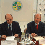 La UEx y el Grupo Santander suscriben un convenio de colaboración