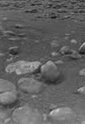 Imagen de la superficie de Titán tomada por  Huygens. 