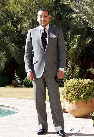 Mohamed VI, en el jardín de la residencia de Ouarzazate.