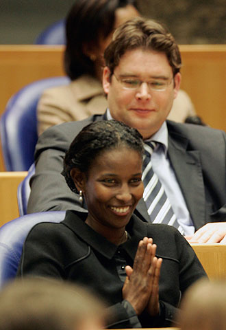 La diputada Ayaan Hirsi Ali, ayer, en el Parlamento de Holanda.