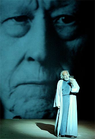 Héctor Alterio, en  Yo, Claudio. 