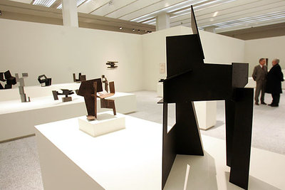 Una escultura de Oteiza de 1957 de los conjuntos de 