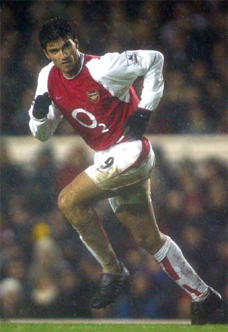 Reyes, en un partido del Arsenal.