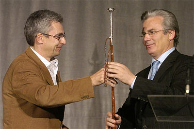 Una 'makila' para Garzón