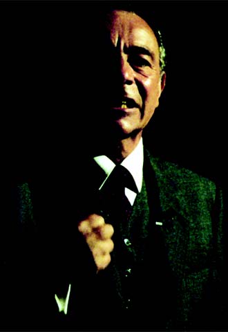  José Luis Gómez,   en Azaña, una pasión española .