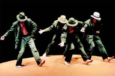  Mesías,  dirigida por José Luis Gómez, se representó en La Abadía en 2001.