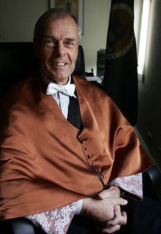 Klaus-Jürgen Bathe,  honoris causa  en la Politécnica de Madrid.