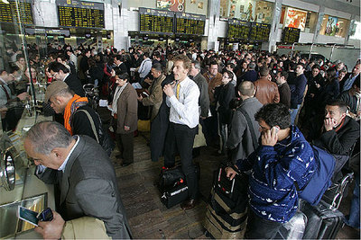 COLAPSO EN EL AEROPUERTO