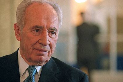 Simón Peres.