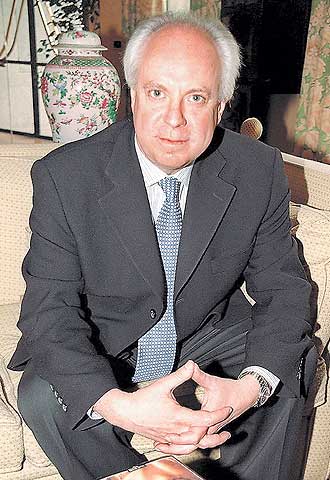 Eduardo Mendicutti es autor de novelas como 'El palomo cojo'.