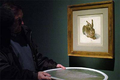 La aguada de colores  Liebre  (1502), de Alberto Durero, imagen de la exposición del Prado.