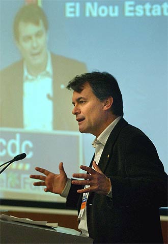 Artur Mas, líder de CiU, ayer en un acto del partido  en Seva (Barcelona).