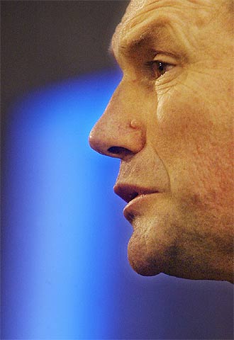 Ibarretxe dirige una comunidad que ha perdido población y peso en el PIB español.