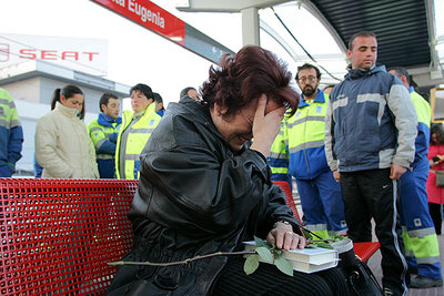 LÁGRIMAS SOBRE UNA ROSA.