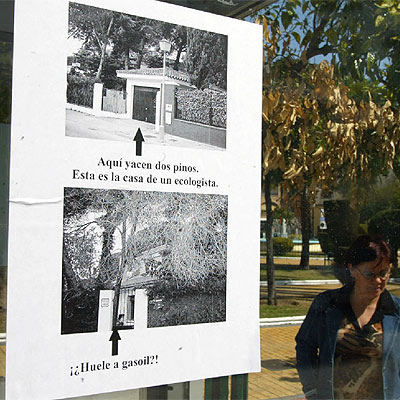 Uno de los carteles amenazantes aparecidos ayer en El Puerto de Santa María.
