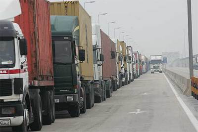 El transporte devuelve la normalidad al Puerto de Valencia