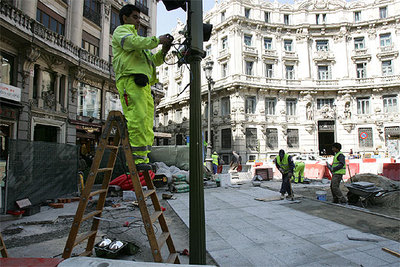 LA PLAZA DE CANALEJAS, LEVANTADA.