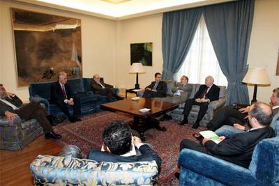 Zapatero recibe en La Moncloa a patronal y sindicatos