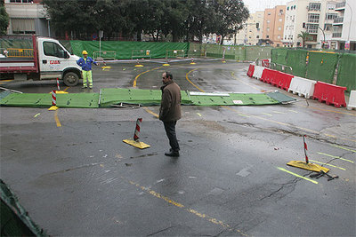 Las obras para reparar el socavón junto al metro de Sevilla comienzan hoy