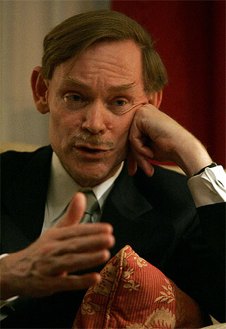 Robert Zoellick, en un momento de la entrevista el sábado por la noche en un hotel de Madrid.