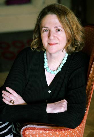 Estrella de Diego, autora de  Travesías por la incertidumbre. 