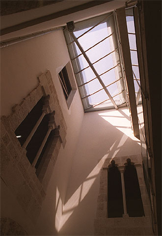 Un palacio gótico para el arte contemporáneo