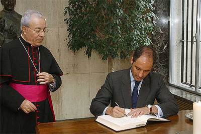 CAMPS ELOGIA AL PAPA.