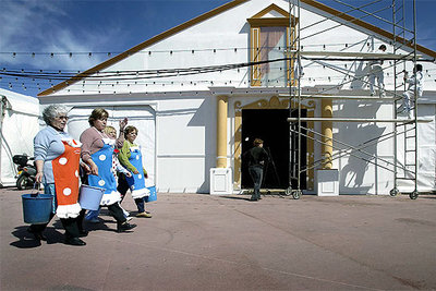 Últimos preparativos de la Feria de Abril