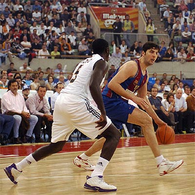 Bodiroga, ante Sonko.