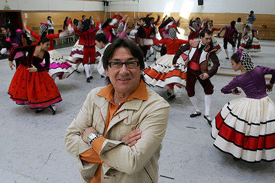 José Antonio, durante un ensayo de  Aires de Villa y Corte,  en el Ballet Nacional.
