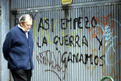 Pintadas fascistas en la casa de Santiago Carrillo