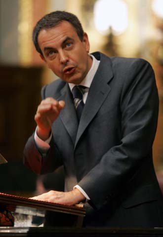 Zapatero, durante su intervención de ayer en el Congreso de los Diputados.