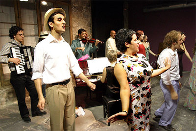 Ensayo del espectáculo  'Cançons arrevistades del temps de la República'. 