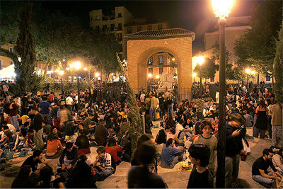 MULTITUDINARIO 'BOTELLÓN'.