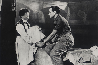 Leslie Caron y Gene Kelly, en  Un americano en París. 
