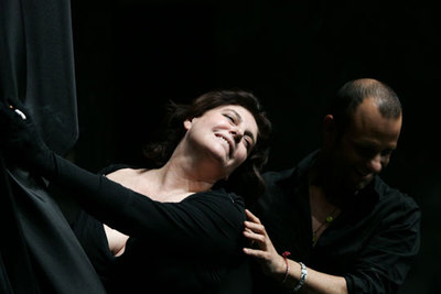 Charo López, con Tomaz Pandur en los ensayos de  Infierno .