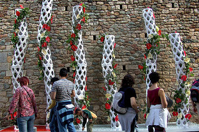 50 años de arte y flores en las calles y casas de Girona