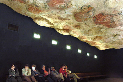 Noche de sábado con los bisontes de Altamira