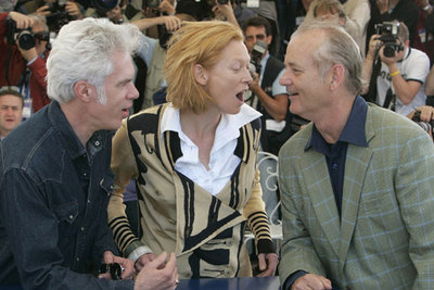 De izquierda a derecha, Jim Jarmusch, Tilda Swinton y Bill Murray, ayer en Cannes.