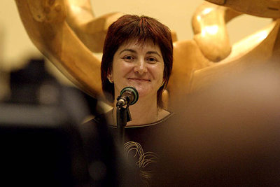 Nekane Erauskin, diputada y portavoz de EHAK, ayer en el Parlamento de Vitoria.