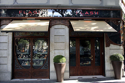 Joyería Rabat, situada en la confluencia del paseo de Gracia con la calle de Valencia, en Barcelona.