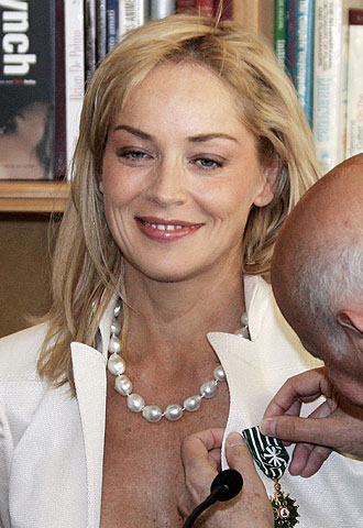 "PELIGROSA" SHARON STONE.