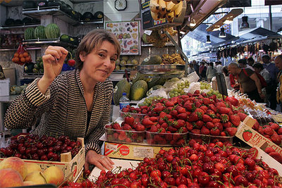María Bayo, fotografiada esta semana en el Mercado de la Boquería, de Barcelona.