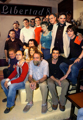 Libertad 8 crea su propio sello discográfico independiente.