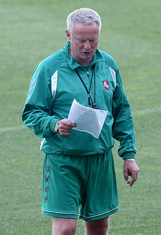 El seleccionador lituano, Liubinskas, anoche, en Mestalla.