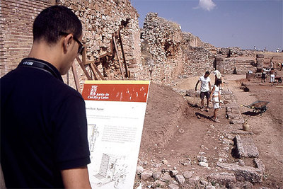 Excavación arqueológica en Tiermes, poblamiento celtíbero situado en la meseta soriana a 1.300 metros de altitud.