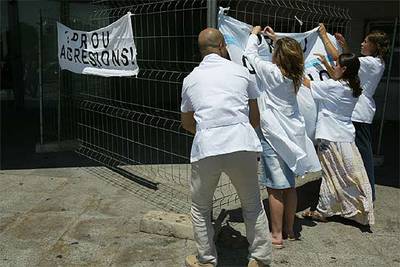 Huelga en 2003 por la seguridad en el hospital de Bellvitge (Barcelona).