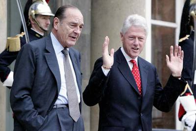 CLINTON DA ÁNIMOS A LA UNIÓN EUROPEA.