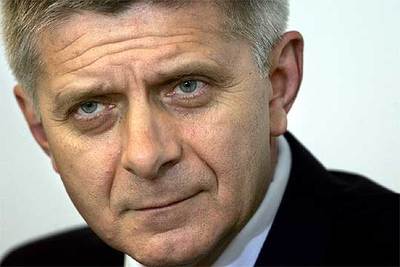 El primer ministro polaco, Marek Belka, en una conferencia pronunciada en Varsovia el 3 de marzo.