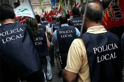 Protesta de policías locales ante el Palau